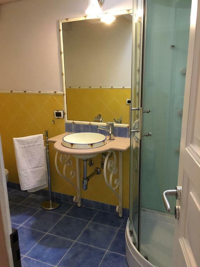 Cantaluna B&B โปลีญาโนอามาเร ภายนอก รูปภาพ