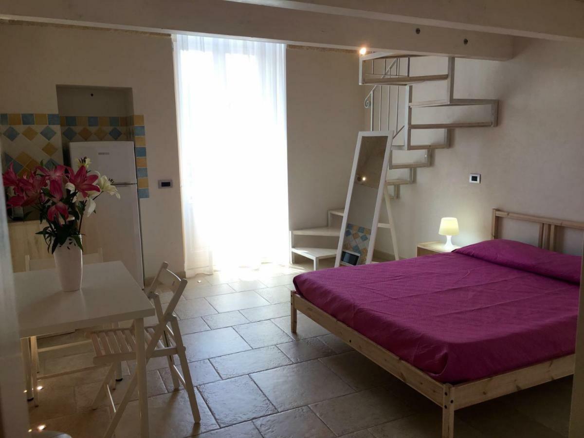 Cantaluna B&B โปลีญาโนอามาเร ภายนอก รูปภาพ